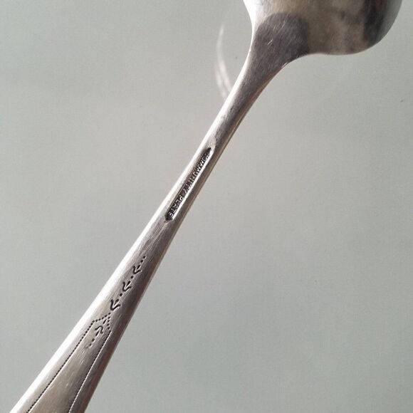 Vintage Oneida Community 1927 Paul Revere Pattern Silverplate Tea Spoon Monogram - Picture 11 of 11